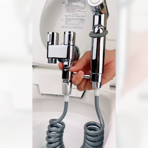 Toilet spray head toilet sprayer set handheld spray head set with dual control valve sprayer high-quality stainless steel material low-end to high-end spray can be wall-mounted or installed on the toilet.