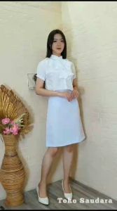 rok span pendek putih
