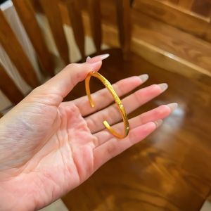 Exquisite Open Hand Bracelet for Women in Golden Color with Frosted Six-pointed Star Design And White Stones Vintage Style