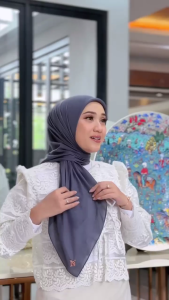 Jilbab Segi Empat Nadheera Luxury Original