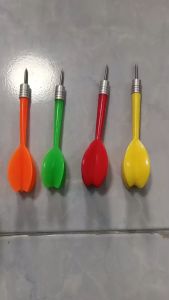 (จัดส่งทันที) ลูกดอกงานวัด (คละสี) ลูกดอกตูดหนา งานวัด ลุกดอกเด้ง ลูกดอกปาโป่ง ราคาถูก