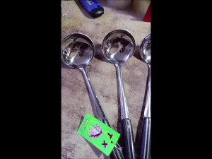 VÁ MÚC CANH INOX – DÙNG TRONG GIA ĐÌNH