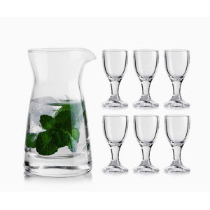Super Small Wine Goblet Cup with Hip Flask China Japan Baijiu Shot Glasses Maotai Spirits Set of 7pcs