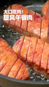 【1Box/24pcs】MR.SQUIRREL Luncheon Meat 340g High Meat Content Purefoods Luncheon Meat (Mix of Chicken & Pork) Luncheon Meat Wholesale Canned Goods On Sale
