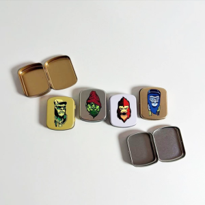 กล่องเก็บของ Flip Top Storage Box มีให้เลือกหลายสไตล์ กล่องเก็บของ ลายการ์ตูน จัดส่งจากประเทศไทย วัสดุโลหะ  ขนาด 6ซม กล่องเล็ก