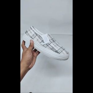 Sepatu Fashion Wanita Casual Korean Style Motif - A-6