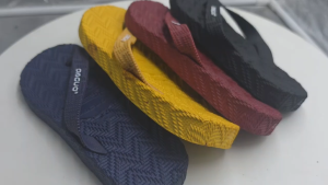New womens rubber slippers suitable for both indoor and outdoor use waterproof and stylish