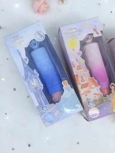 ลิปสติกสำหรับเด็ก ลิปบาล์มสำหรับเด็กผู้หญิง เครื่องสำอางเจ้าหญิง ชุดแต่งหน้าสำหรับการแสดงบนเวที สำหรับเด็กผู้หญิง