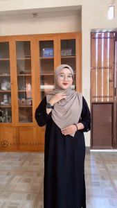 Tunik Modern Simple Elegan: Pilihan Modis untuk Wanita Dewasa
