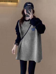 เสื้อยืดแขนยาวผ้าฝ้ายแท้สำหรับผู้หญิง ฤดูใบไม้ร่วง/ฤดูหนาว เสื้อชั้นในแบบยาวปานกลาง อบอุ่น แฟชั่น เสื้อชั้นในทรงหลวมๆ ปกปิดสะโพก