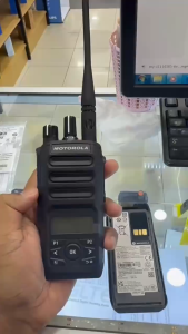 MOTOROLA WALKIE TALKIE R5 LKP TIA UHF (MCMC SIRIM APPROVED)