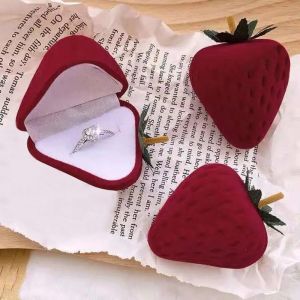 1 Pcs Mini Cute Strawberry Ring Box Red Flocked Jewelry Gift Box Cartoon Creative Proposal Valentines Day Gift Box