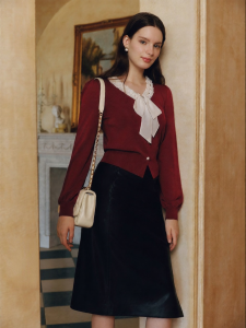 Koradior | Autumn New Bow Collar Perfume Style Sweater