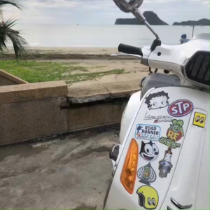 (ร้านไทยพร้อมส่ง)magnet แม็กเน็ตติดรถ แม็กเน็ตติดตู้เย็น ลายรถ ลายสตรีท แม็กเน็ตแบบบาง