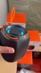 ( GIÁ TỐT ) Loa Bluetooth BOOMS885 Không Dây Nghe Nhạc Hay Kết Nối Nhanh Dùng Mọi Không Gian