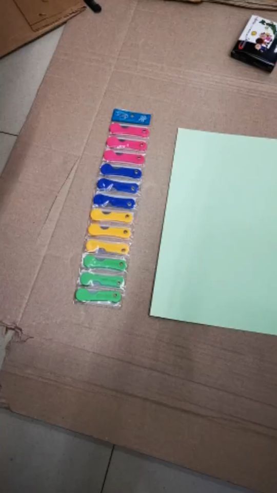 2 Size Color Plastic Handle Pencil Utility Knife Cutter Pisau Lipat Kecil Student Folding Pocket Stationery Alat Tulis