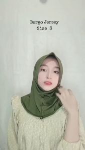 AliMaMa - BERGO JERSEY UKURAN M - Jilbab Hamidah Sporty Instan Menutup Dada Jersey Olahraga Medan