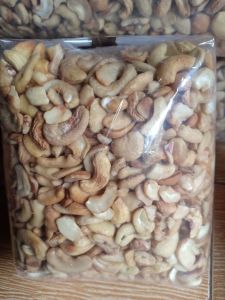 kacang Mede pecahan  1000 gram