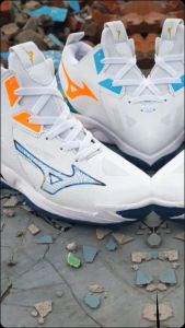 Produk New Sepatu Mizuni Wave Momentum 3 Mis |Sepatu Olahrga Voly Voli Mizuno Berkualitas Bisa Bayar Di Tempat