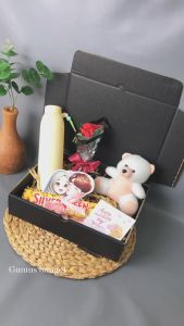 Kado Valentine Cewek - Hampers Kado Ulang Tahun Cewek Coklat Silverqueen Topper Lucu