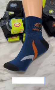 (โปร ซื้อ4 แถม1 พร้อมส่ง) ถุงเท้าใส่ทำงาน ถุงเท้าข้อสั้น มี2ตัวเลือก ลาย sport ดำล้วน ขนาดฟรีไซส์