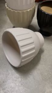 European Modern Minimalist Creative Ceramic Pot Personalized Design Hotsale Desktop Decoration Indoor Ceramic Flower Pot