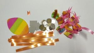 ห่อได้ 50 เหรียญ ยังไม่รวมกระดาษรองฐาน กระดาษสาห่อเหรียญโปรยทานขนมใส่ไส้ สีรุ้ง แบบใบไม้ สำหรับห่อเหรียญโปรยทาน งานบวช งานอุปสมบท