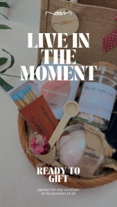 Naam Live In The Moment Ready to Gift Self Care Set (Bath Salt + Bath Bomb + Candle)