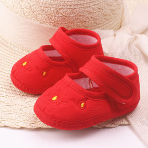 Baby Soft Sole Foot Protector Shoes: Comfortable Breathable Cloth Shoes for Newborns