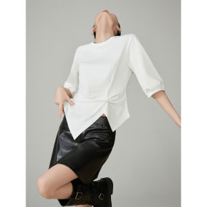XIAODADEHUA | Irregular Wrinkle Waist Cinching Five-Sleeve T-Shirt