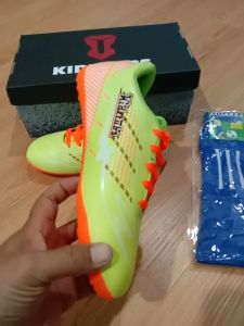 KIDZTUBS Sepatu Futsal Anak Laki-Laki Size 28 29 30 31 32 33 34 35 36 37  KDZ1140111924