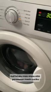 Pembersih Mesin Cuci Menghilangkan Kotoran Jamur dan Bau Tak Sedap Ampuh untuk Mesin Cuci Bukaan Atas & Depan Formula Anti Bakteri Perawatan Rutin untuk Mesin Cuci Bersih & Awet!"
