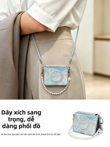 GGUU | Ốp Lưng Điện Thoại Gập Bề Mặt Lụa Sang Trọng Dây Đeo Ngang Ngực Màu Xanh