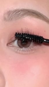 Day & Night Maskara Lengthening Volume Tahan Air Tahan Lama