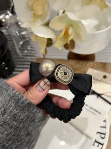 Bronze Coin Button Large Pearl Satin Surface Butterfly Knot Simple Medieval Style Sausage Loop Hair Accessories Dongda Gate