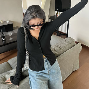 LTGirl2025 New Pure Color Basic Cotton Top Fashionable Versatile Street Style Loose Fit Long Sleeve V-Neck Short Length