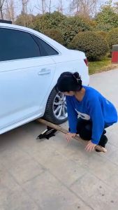 Cờ Lê Thủy Lực Vặn Ốc Bánh Xe Tự