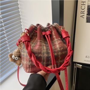 Autumn Winter Woolen Plaid Womens Handbag 2023 New Fashionable Bucket Bag Versatile High-End Sensation Crossbody Bag