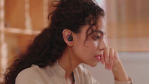 1MORE Penta Driver ไดรเวอร์ระดับ Hi-Res เสียงคมชัดด้วยขั้ว MMCX + สาย OFC จูนเสียงโดย Luca Bignardi กันเสียงรบกวนได้ถึง 28dB ใส่สบายตามหลักสรีระ มีไมค์+ปุ่มควบคุม ใช้ได้ทั้ง iOS/Android ดีไซน์สไตล์โดมอวกาศ