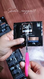 SAFI Shampoo Hijab Expert Renceng Isi 12 Sampo Anti Ketombe / Rontok