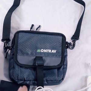 MONTRAV - Tas Selempang - Sling Bag - Uchiha 2 Liter