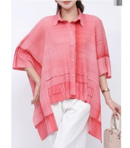 Women's Pleated Tie-Dye Swallowtail Shirt: A Versatile Casual Attire