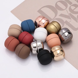 Klip tudung magnetik kuat kemas selamat tak rosakkan tudung magnet pin hijab stylish classy scarf fast buckle multiple choice color 磁石吸扣多选 safe perfect everyday ABS