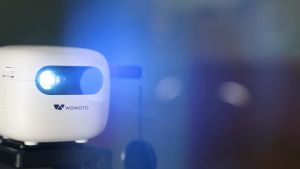 Mini DLP projector Q6+handheld home projector mini portable mini pocket projector