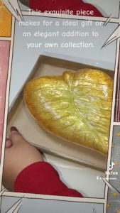 Twinklehome Capiz Leaf Shape Colored 2tone Plate/Decor