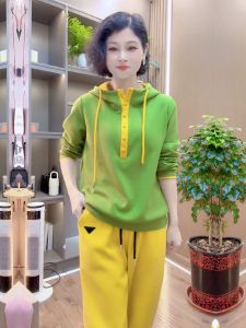 Stylish Autumn Coordinated Tracksuit