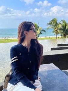 เสื้อคาร์ดิแกนถักคอตตอนสไตล์อเมริกันสำหรับผู้หญิง ทรงหลวม สไตล์เกาหลี ปกติ แขนยาว ปกติ เสื้อคลุมกันหนาว