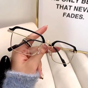 Graded Glasses for Farsighted for Men Anti-blue Light High-definition Anti-drop Men Women Reading Glasses with Grade +1.0 +2.0 +3.0 +4.0