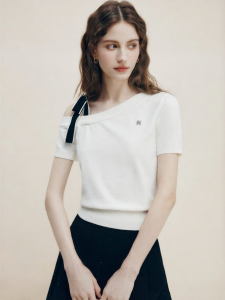 FAMANXUAN | Off-Shoulder Bow Design Knitted Top