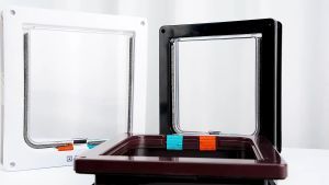 Pet Flap Door with 4 Way Security Lock for Dog Cats in 4 Sizes